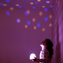 Veilleuse Projection lumineuse Arc-en-ciel - A Little Lovely Company